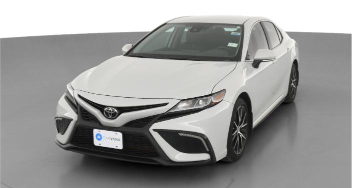 2024 Toyota Camry SE Hero Image