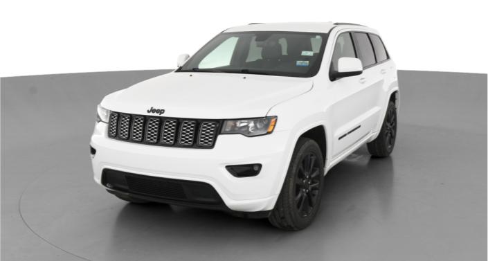 2022 Jeep Grand Cherokee Laredo Hero Image