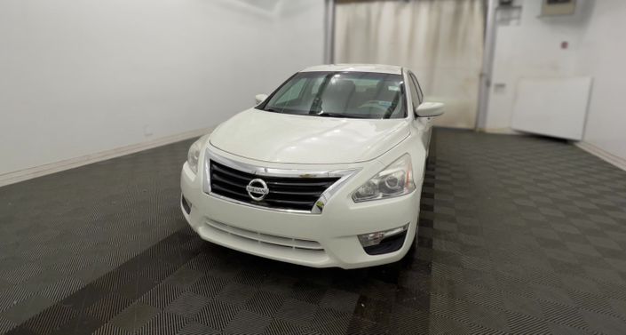 2014 Nissan Altima SV Hero Image