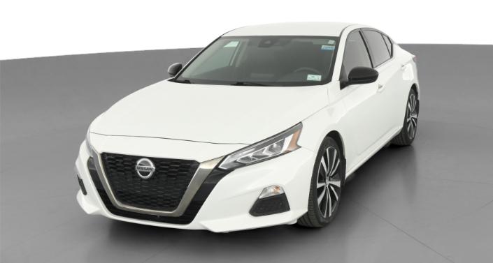 2022 Nissan Altima SR Hero Image