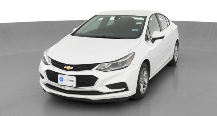 2017 Chevrolet Cruze LT Hero Image