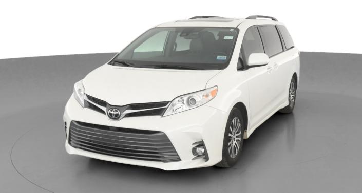 Thumbnail: 2020 Toyota Sienna - 1