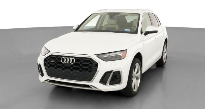 2023 Audi Q5 e Prestige Hero Image