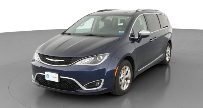 2018 Chrysler Pacifica Limited Hero Image