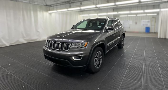 2020 Jeep Grand Cherokee Laredo Hero Image