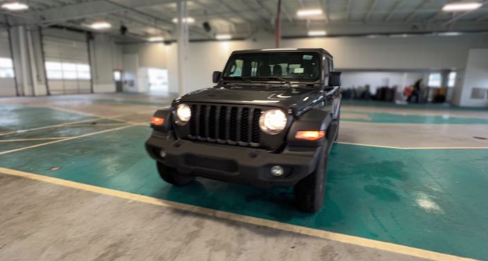 Thumbnail: 2021 Jeep Gladiator - 1