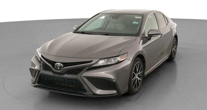 2021 Toyota Camry SE Hero Image