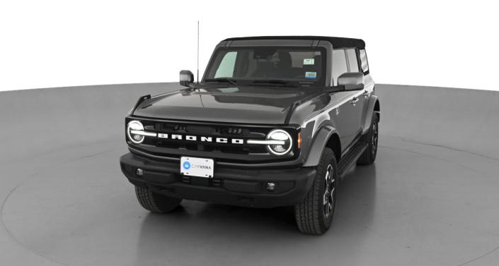 2022 Ford Bronco Outer Banks Hero Image