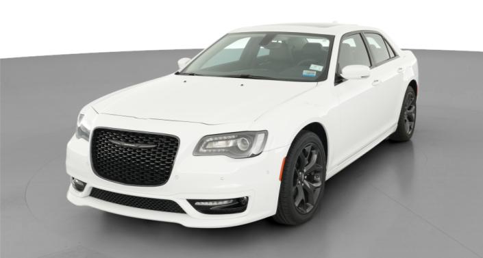 2023 Chrysler 300 Touring Hero Image