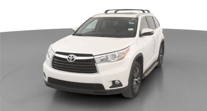 2016 Toyota Highlander XLE Hero Image