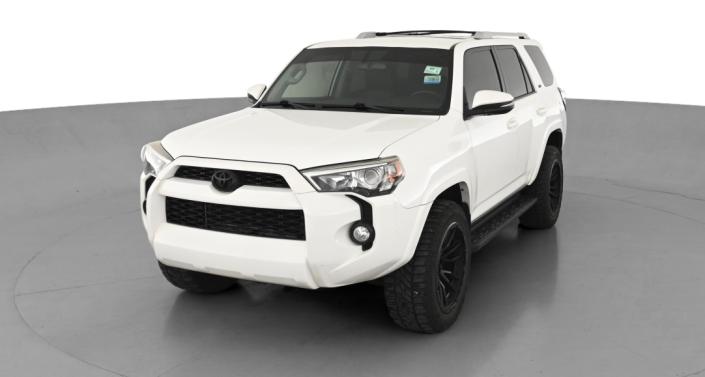 2017 Toyota 4Runner SR5 Hero Image