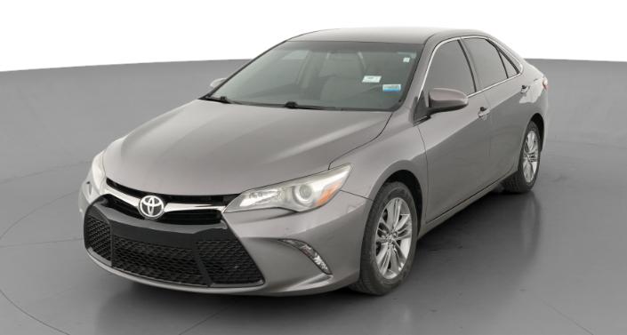 2015 Toyota Camry SE Hero Image