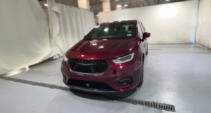 Thumbnail: 2022 Chrysler Pacifica - 1