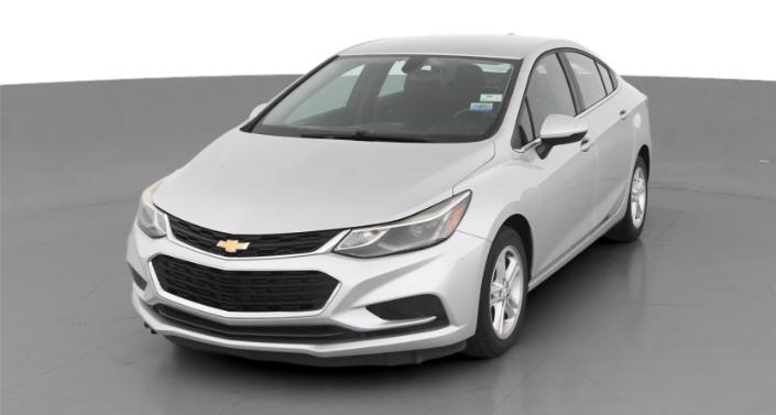 2017 Chevrolet Cruze LT Hero Image