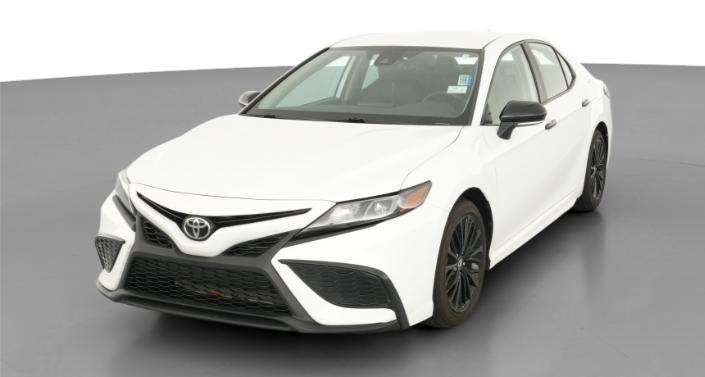 2021 Toyota Camry SE Hero Image