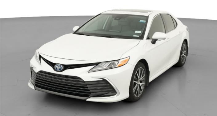 2024 Toyota Camry XLE Hero Image