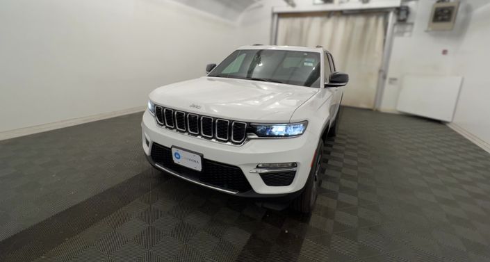 2024 Jeep Grand Cherokee Limited Edition Hero Image
