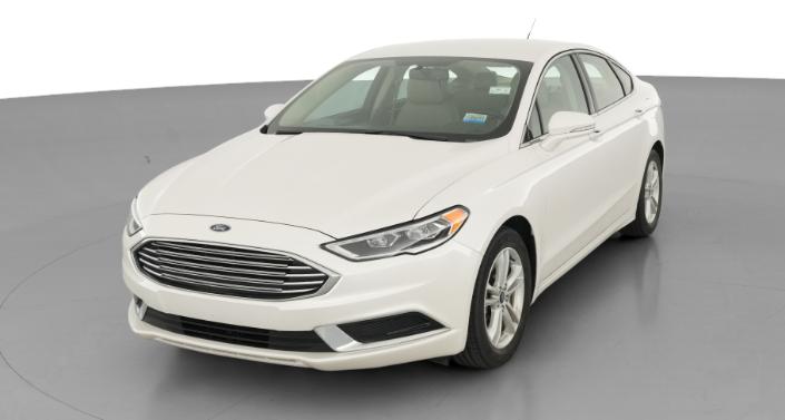 2018 Ford Fusion SE Hero Image