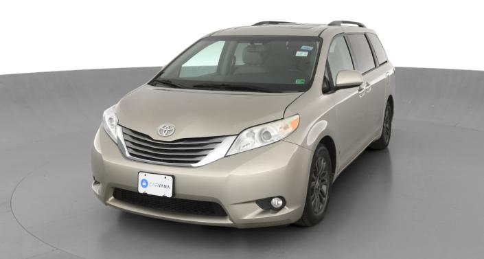 2017 Toyota Sienna XLE Premium Hero Image