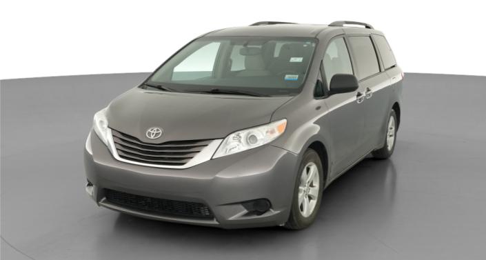 Thumbnail: 2015 Toyota Sienna - 1