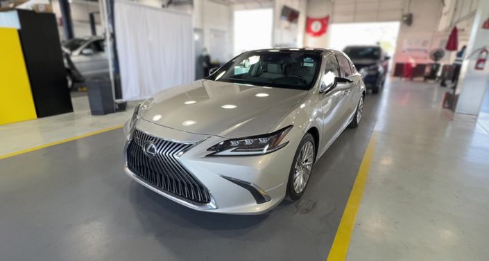 Thumbnail: 2019 Lexus ES - 1