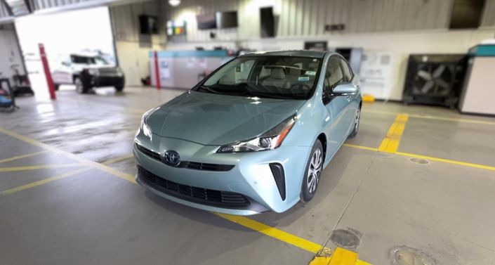 2019 Toyota Prius LE Hero Image