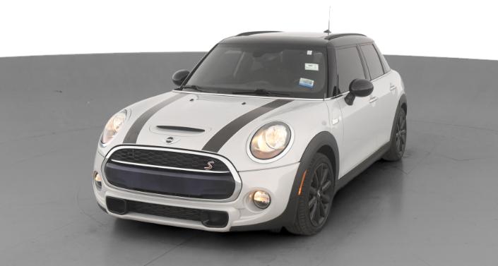 2016 MINI Cooper Hardtop S Hero Image