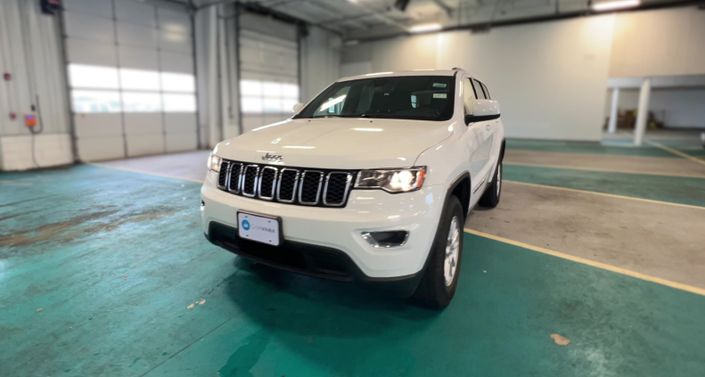 2020 Jeep Grand Cherokee Laredo Hero Image