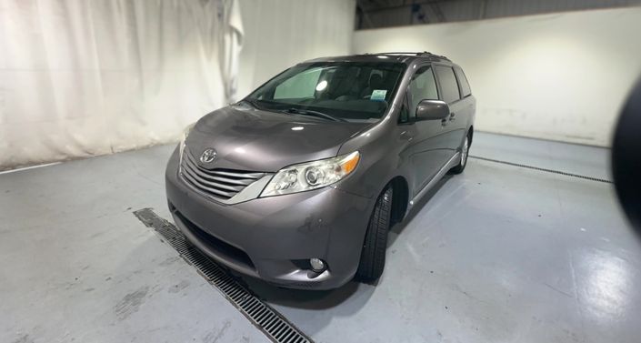 Thumbnail: 2013 Toyota Sienna - 1