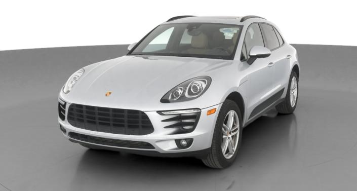 2017 Porsche Macan Base Hero Image