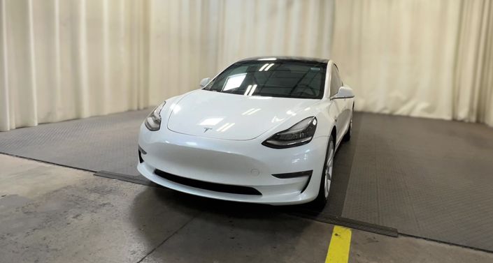 2020 Tesla Model 3 Standard Range Hero Image