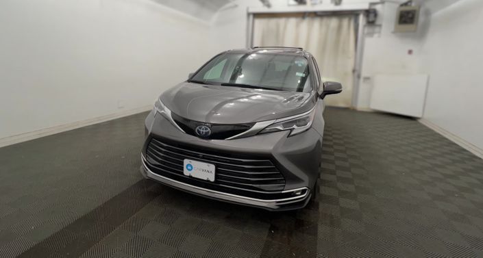 2021 Toyota Sienna Platinum -
                  Framingham, MA