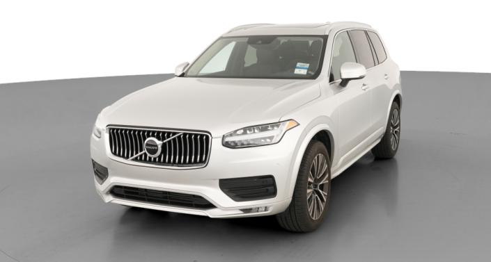 2022 Volvo XC90 T6 Momentum Hero Image