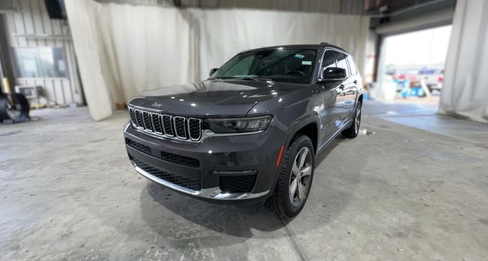 2022 Jeep Grand Cherokee L Limited Edition Hero Image