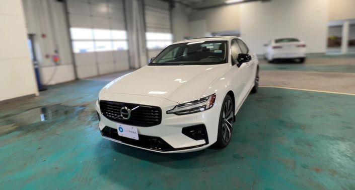 2022 Volvo S60 B5 Momentum -
                  Manville, NJ