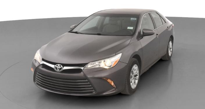 2015 Toyota Camry LE Hero Image