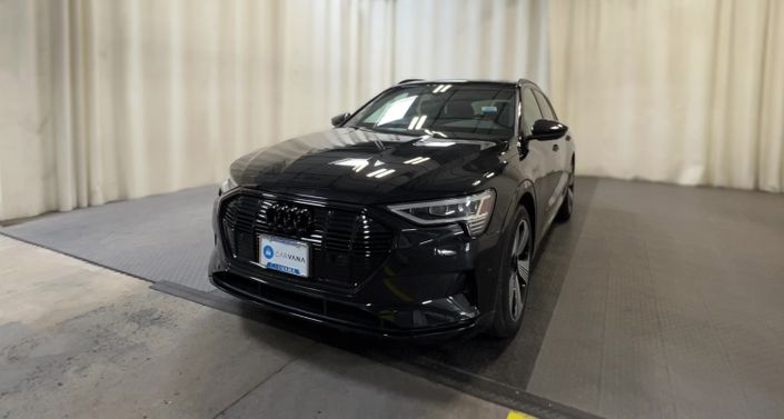 Thumbnail: 2022 Audi e-tron - 1