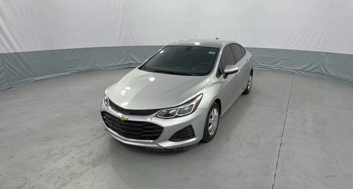 Thumbnail: 2019 Chevrolet Cruze - 1