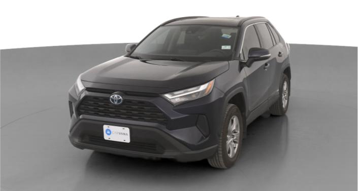 2022 Toyota RAV4 XLE Hero Image
