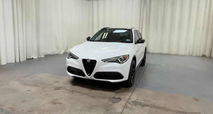 Thumbnail: 2020 Alfa Romeo Stelvio - 1