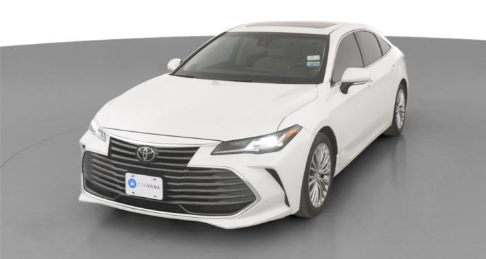 2019 Toyota Avalon Limited Hero Image
