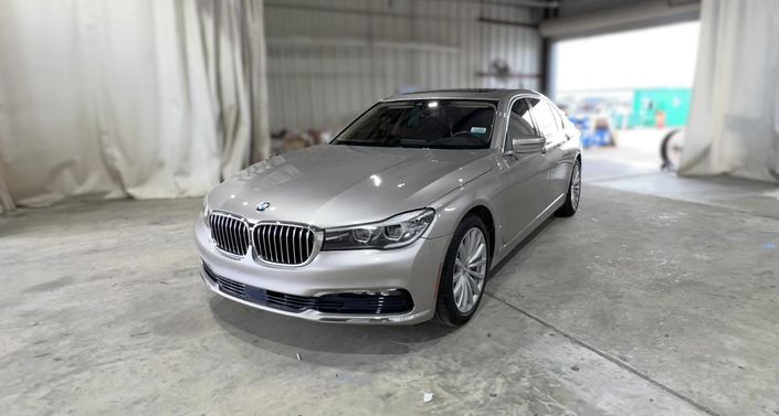 2016 BMW 7 Series 740i Hero Image