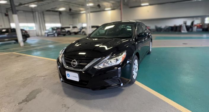Thumbnail: 2017 Nissan Altima - 1