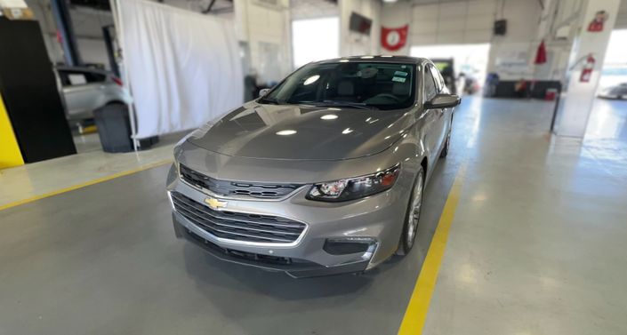 Thumbnail: 2017 Chevrolet Malibu - 1