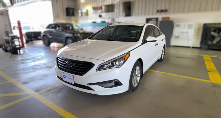 2015 Hyundai Sonata SE Hero Image