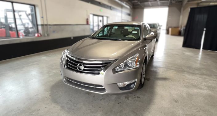 Thumbnail: 2015 Nissan Altima - 1