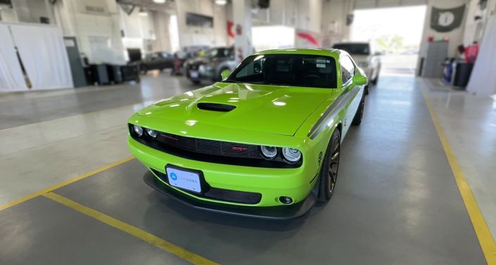 2015 Dodge Challenger SRT Hero Image