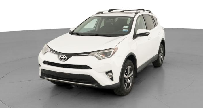 2016 Toyota RAV4 XLE Hero Image