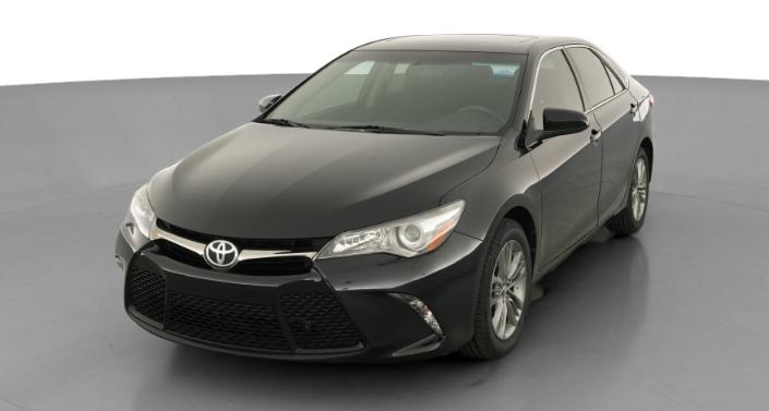 2017 Toyota Camry SE Hero Image