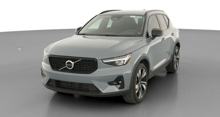 Thumbnail: 2023 Volvo XC40 - 1